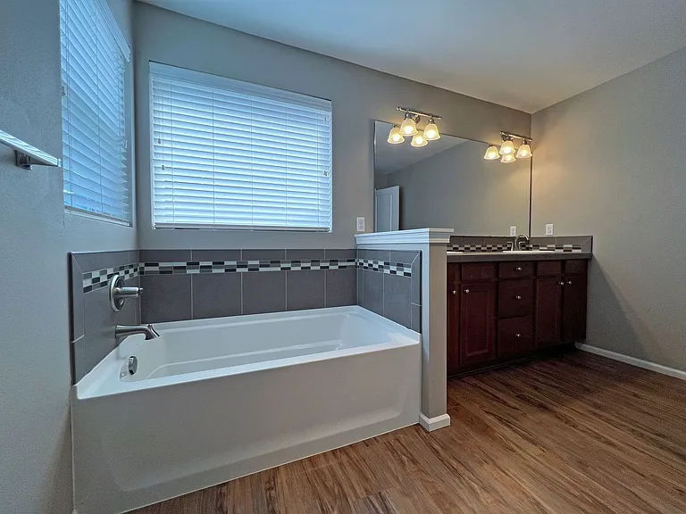 16926 SE 262nd St — Photo 33