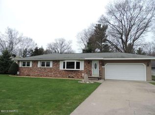 735 Mariwood Dr, Muskegon, MI 49445