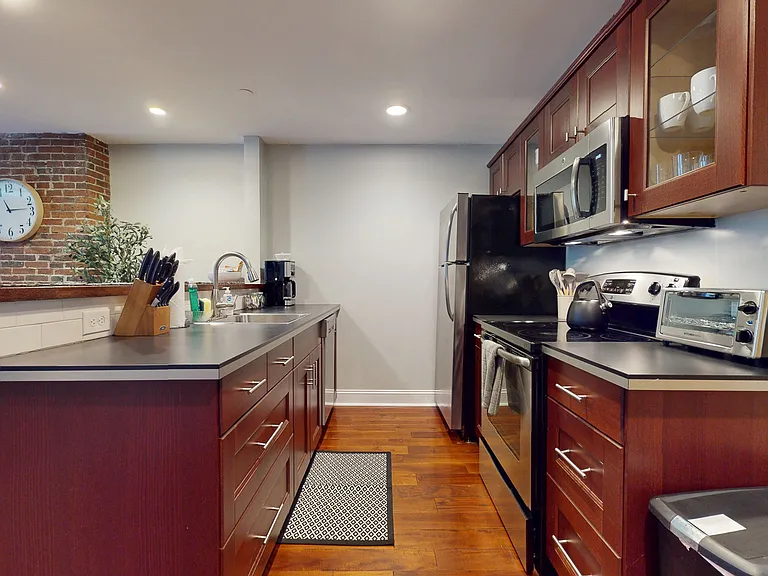 15 Union St #2 — Photo 9