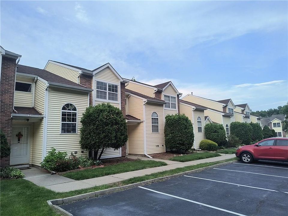 1st image of 15 Woodlake Drive