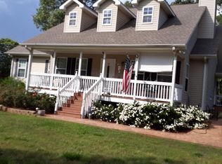 215 L C Turner Rd, Alto, GA 30510