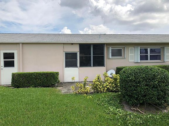4th image of 2784 Dudley Dr E APT D
