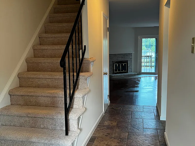 301 Gwynedd Ct — Photo 10