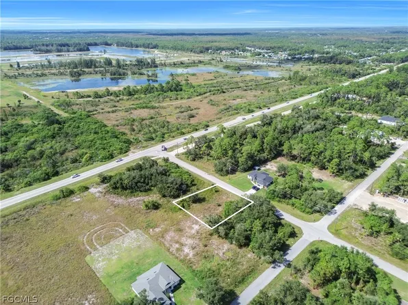 2406 E 18th St, Lehigh Acres, FL 33972