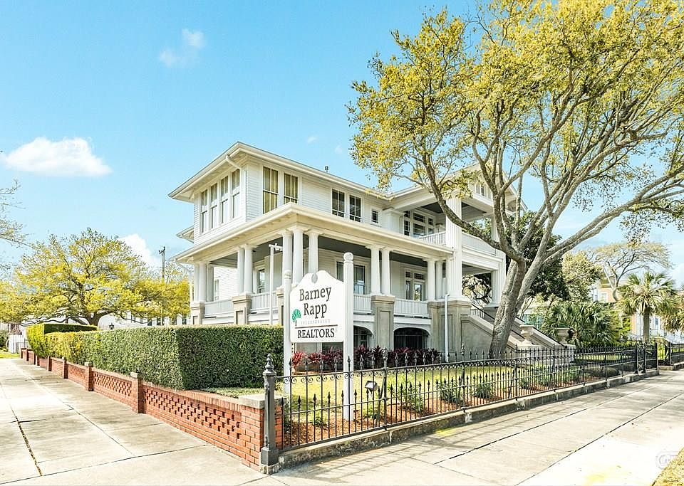 1703 Broadway St, Galveston, TX 77550 Zillow