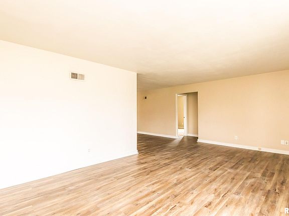 4th image of 3116 N Avalon Pl