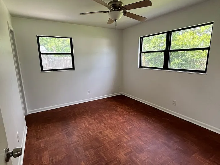 1116 Palisades Dr — Photo 18