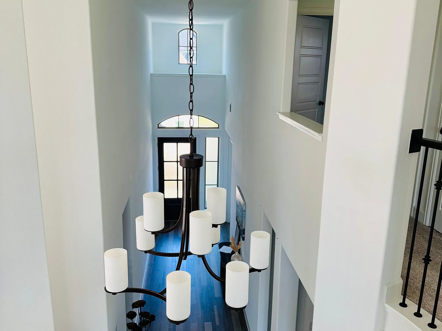 4 bed, 3500 sqft, $4,400 — Photo 4