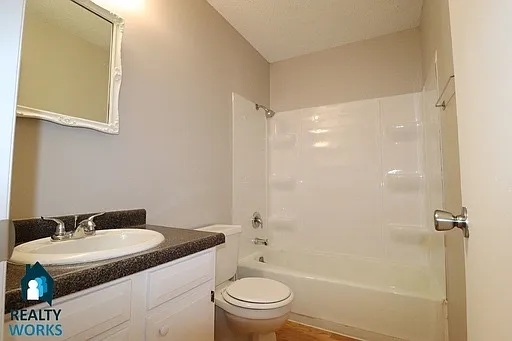 3050 Q St — Photo 3