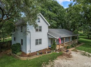 1481B Collins Rd, Oswego, IL 60543