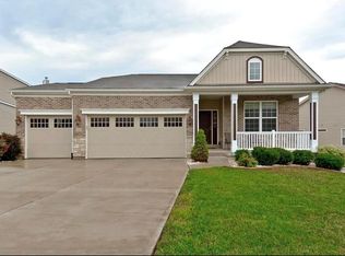 605 Aspen Trace Dr, Saint Peters, MO 63376