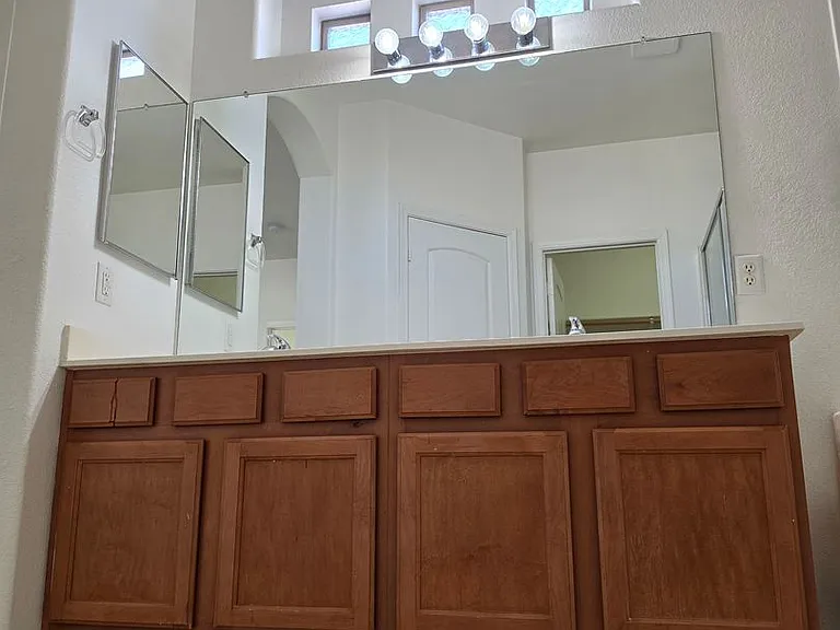 1886 E Don Carlos Ave #141 — Photo 26
