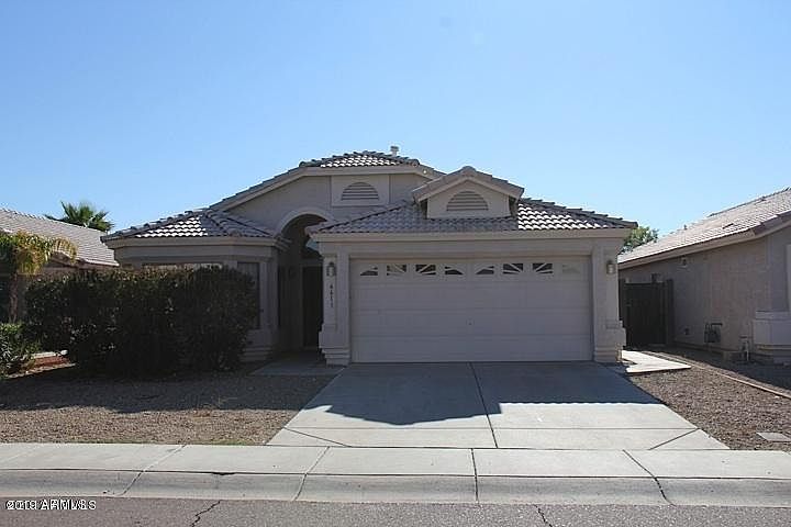 1st image of 6611 W Desert Hollow Dr