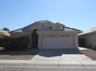 6611 W Desert Hollow Dr, Phoenix, AZ 85083