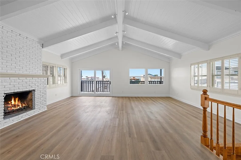 4 bed, 3.5 bath, 2467 sqft, $11,000 — Photo 4