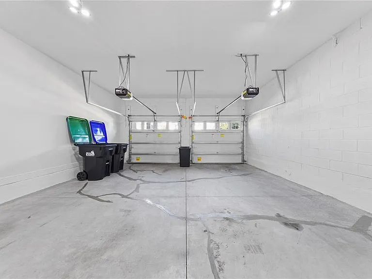 15537 Mango Isle St — Photo 46