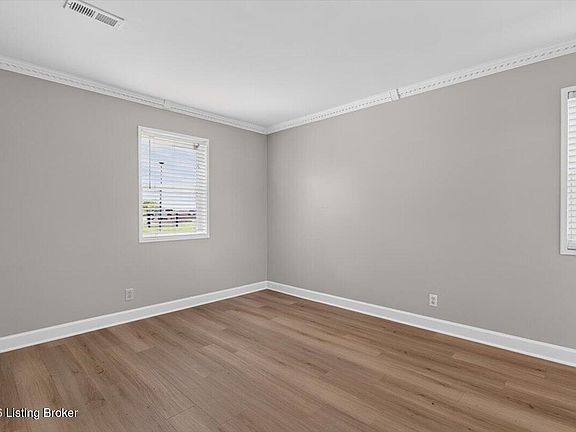 3rd image of 3404 Taylorsville Rd APT 1