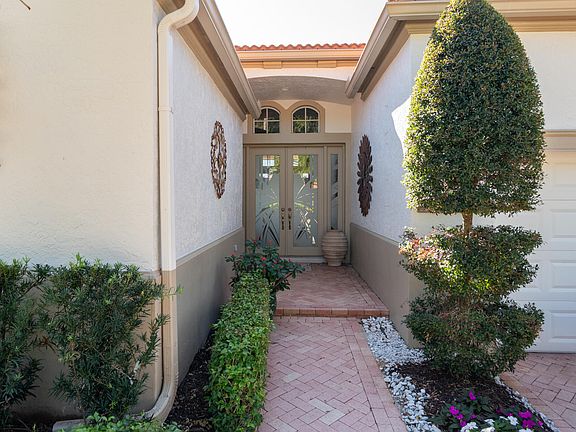 2nd image of 10749 Waterford Place