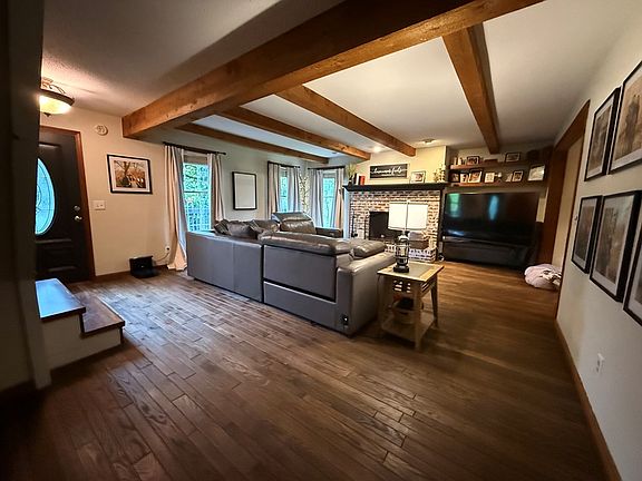 4th image of 87 Arrowhead Estates Cir