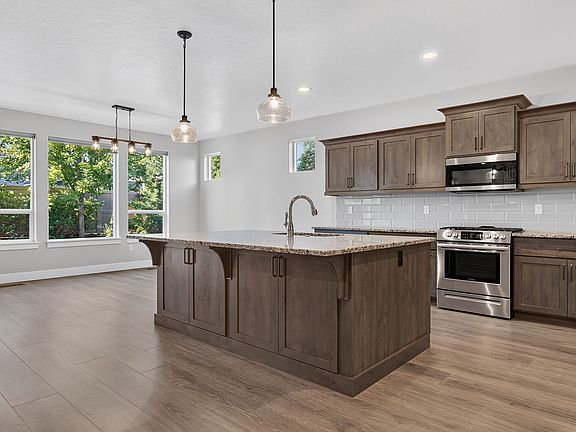 4th image of 2935 E Renwick Ct