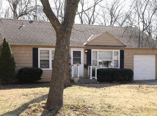 7817 W 64th Ter, Overland Park, KS 66202