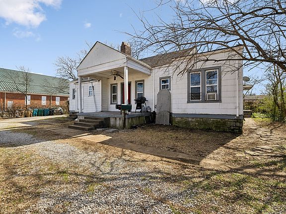 3rd image of 1501 Deford Bailey Ave