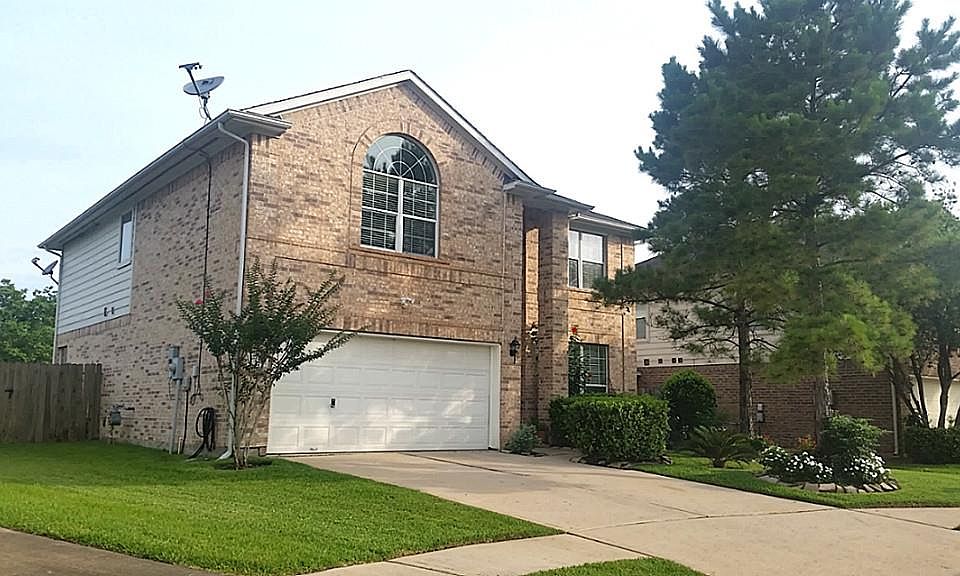1st image of 2704 Crystal Falls Ct