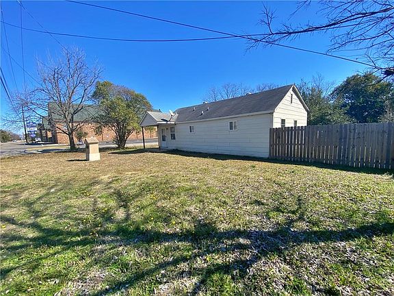 2nd image of 4114 Memorial Dr