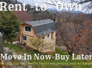 30485 Live Oak Dr, Running Springs, CA 92382