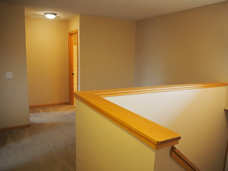 Upper level loft area makes for a nice office area!