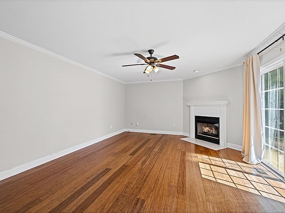 4th image of 4 Fieldhaven Ct