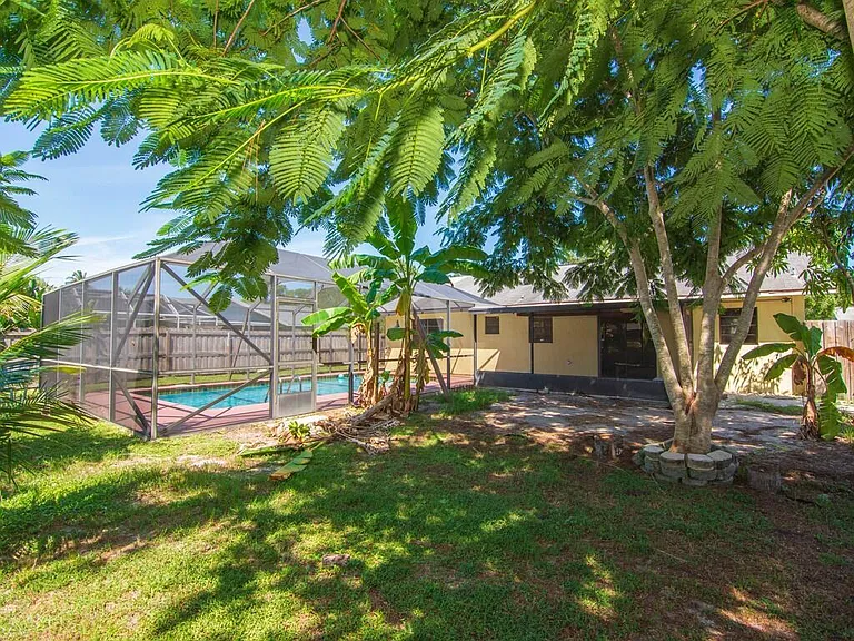 6113 Yucca Dr — Photo 28