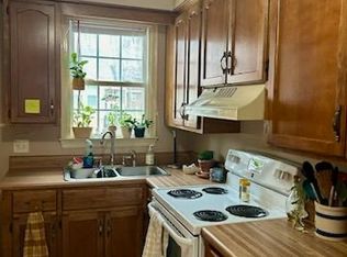 434 Poplar St #B, Florence, AL 35630