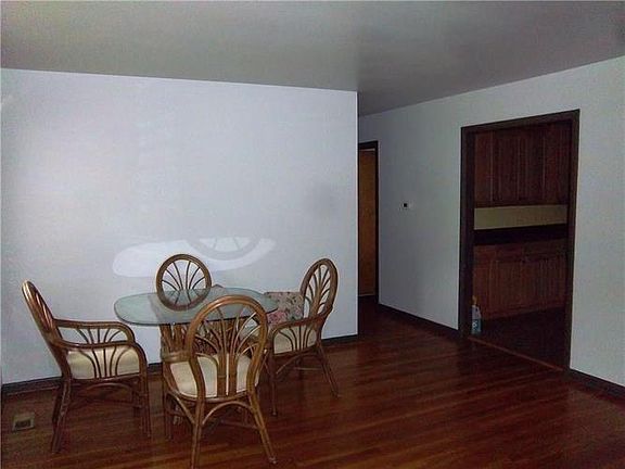 3rd image of 7110 McLain Dr