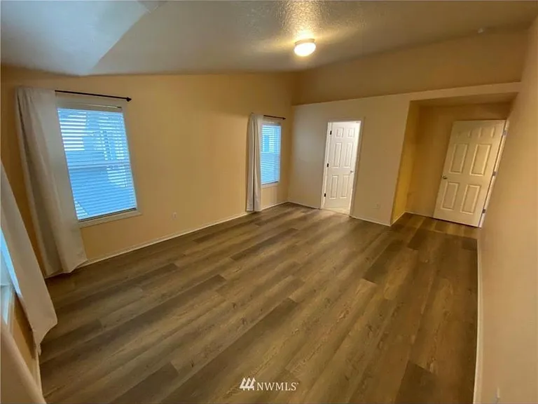 7209 33rd Ave NE — Photo 10