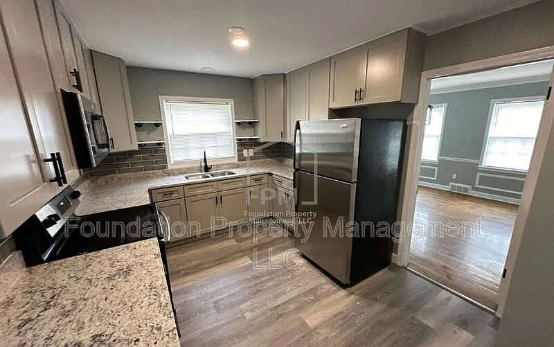 3 bed, 2.5 bath, 2197 sqft, $1,895 — Photo 3
