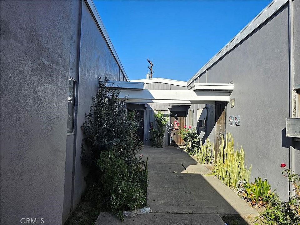 2nd image of 2121 W Catalina Ave