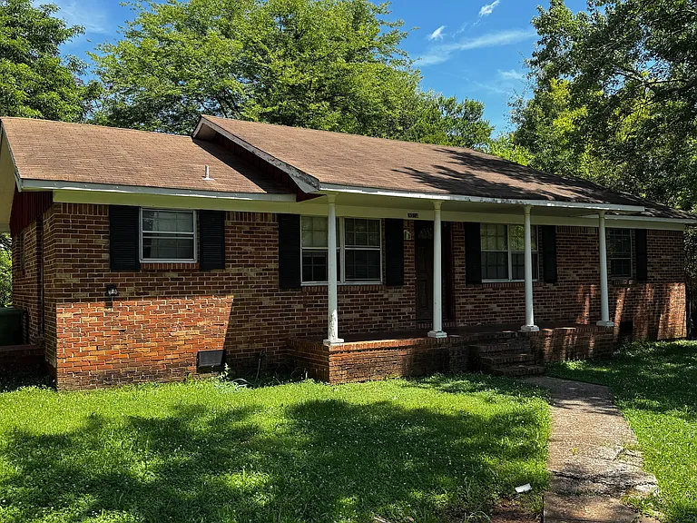3014 Forsythe Dr NW — Photo 1