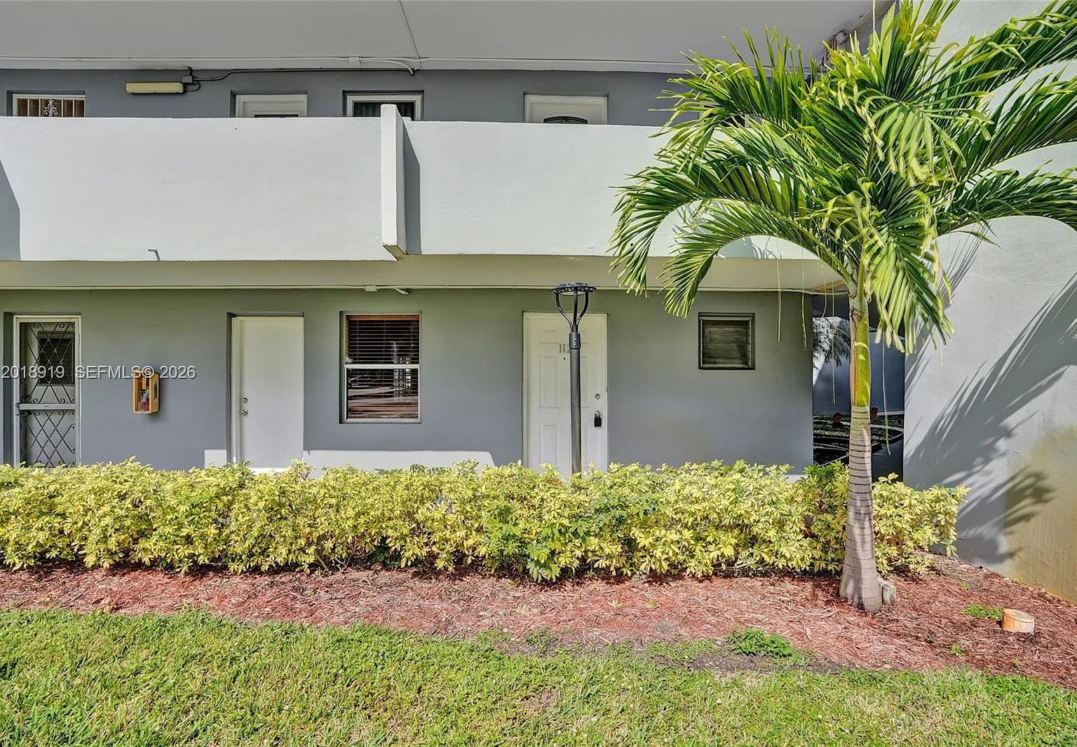 Rolling Green Condo B — Photo 2