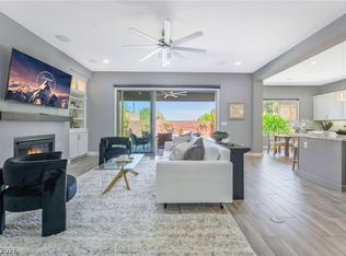 9988 Regency Square Ave, Spring Valley, NV 89148