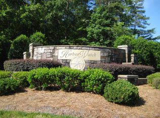 223 Harbor Ridge Dr, Statesville, NC 28677