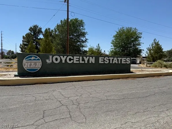 1701 Dollar St, Pahrump, NV 89048