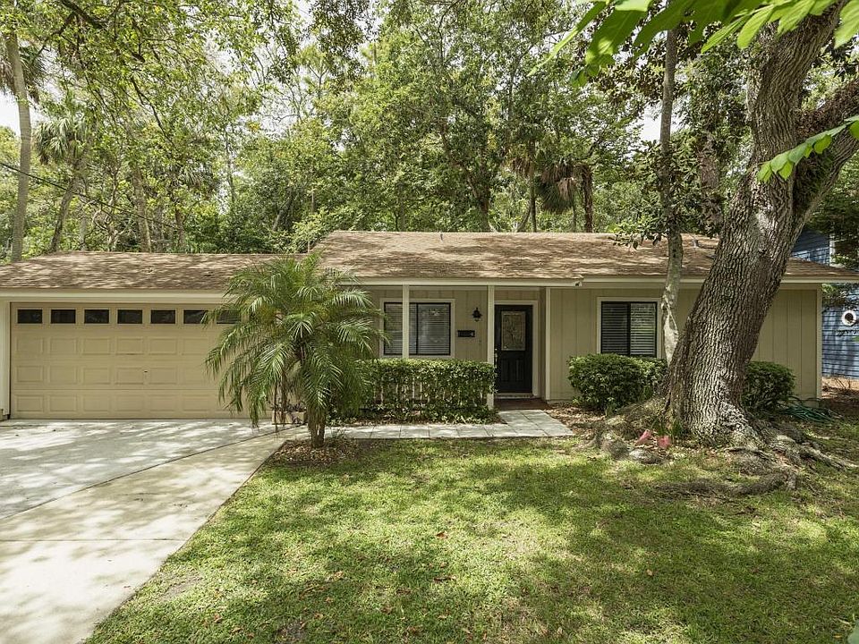 1st image of 560 Sherry Dr