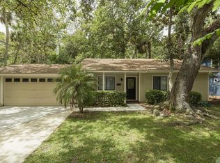 560 Sherry Dr, Atlantic Beach, FL 32233