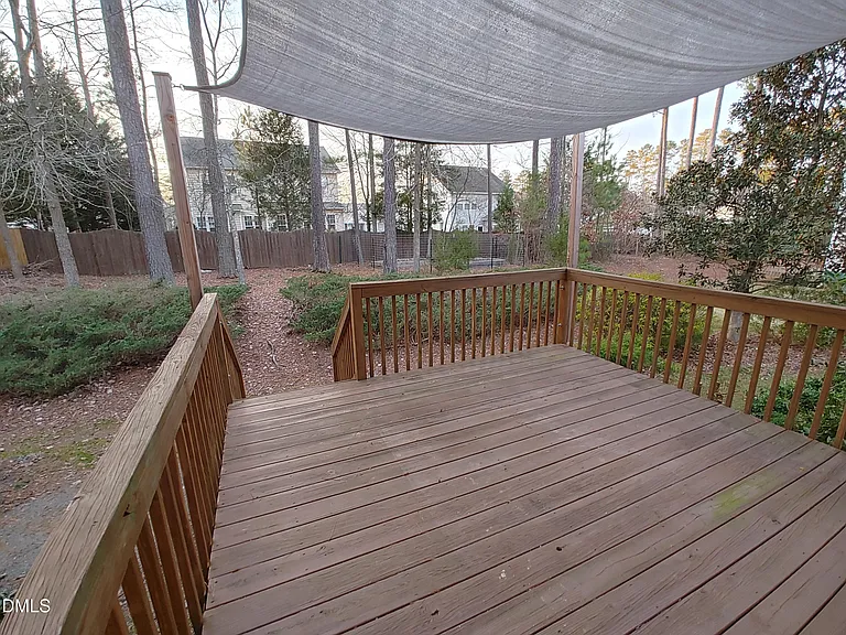 606 Lyon Tree Ln — Photo 27
