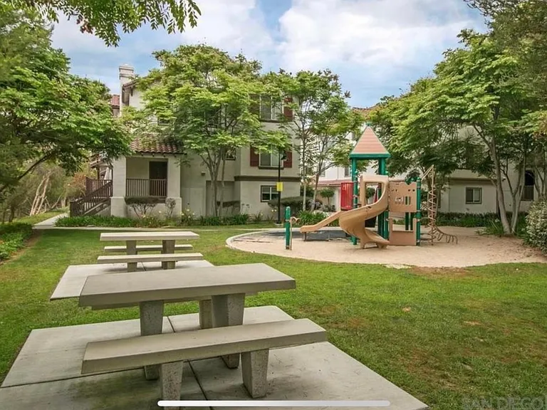 10250 Wateridge Cir #206 — Photo 36