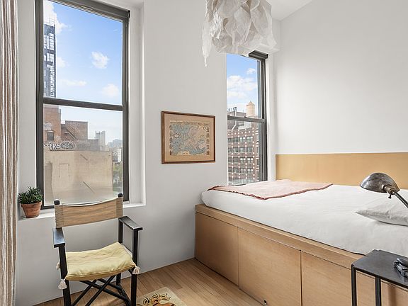 4th image of 215 Bowery APT 5F