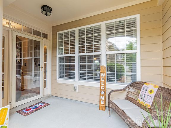 5th image of 1064 Silver Gull Dr