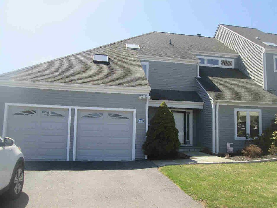 1st image of 149 Fairways Cres