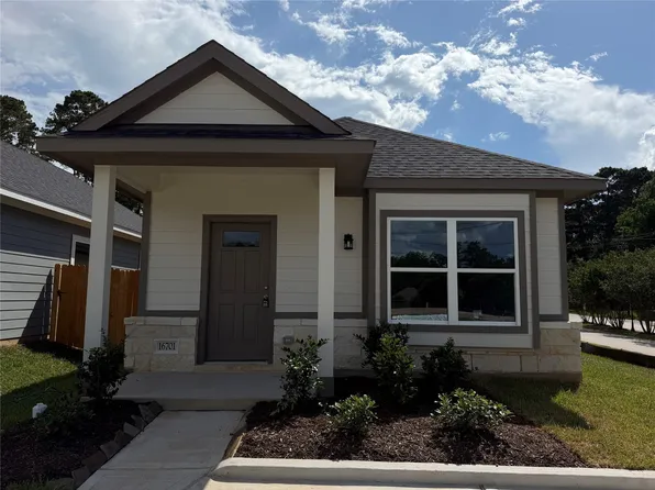 16701 Eastchase St, Willis, TX 77316